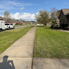 Lawn-Mowing-at-Ashley-Plantation-in-Pace-Florida 0